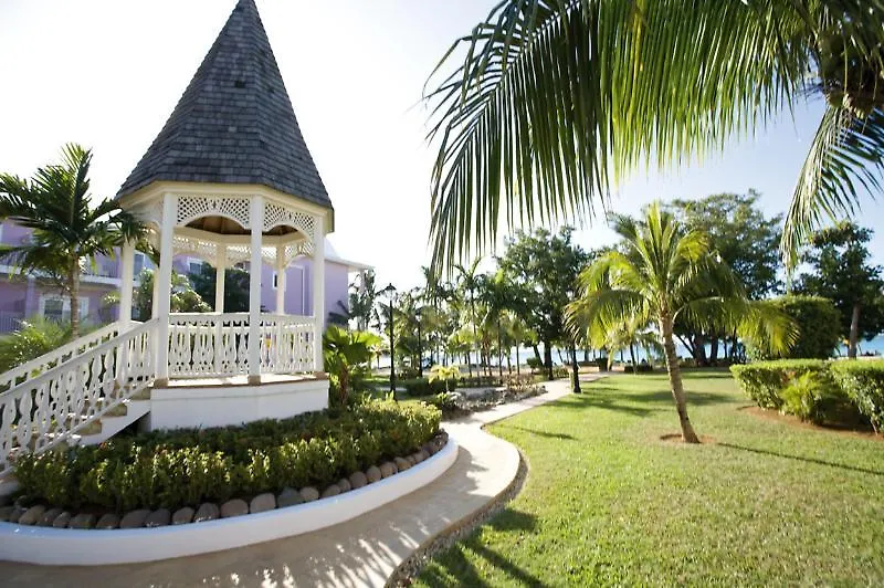 ***** Semesteranläggning (resort) Riu Palace Tropical Bay Negril Jamaica